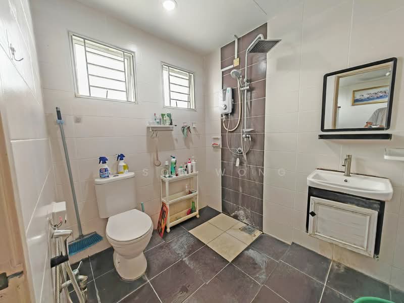 2.5-storey Terraced House for Sale in Cheras (Selangor) - Eason Wong - Bathroom - PropertyGuru.com.my