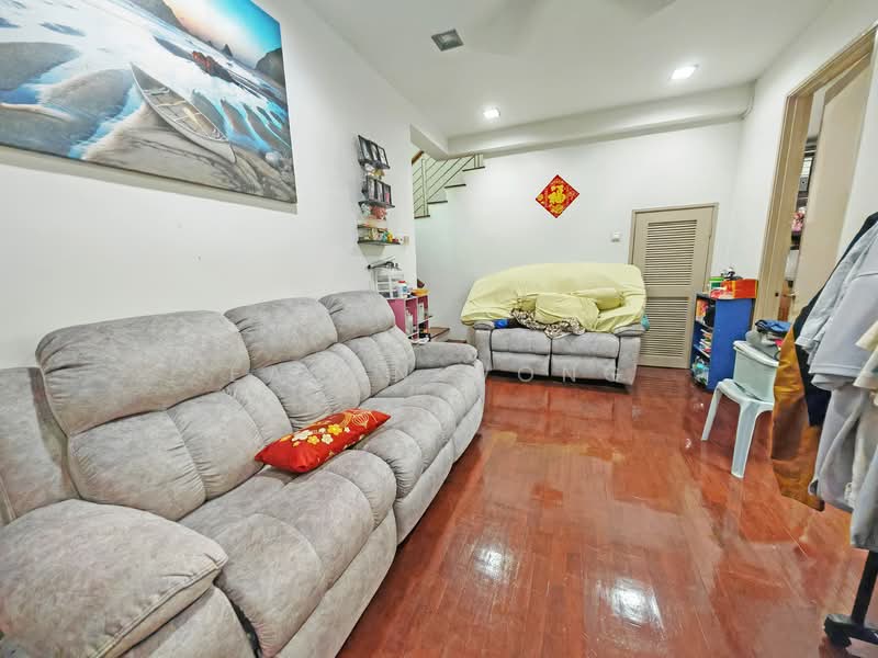 2.5-storey Terraced House for Sale in Cheras (Selangor) - Eason Wong - Living Room - PropertyGuru.com.my