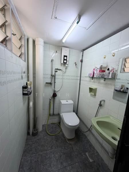 O.G. Heights untuk Untuk Disewa - RM 1,400 /bulan, Mac 2026 - Bathroom - PropertyGuru.com.my