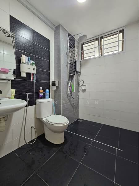 2-storey Terraced House for Sale in Bandar Dato Onn (Tebrau) - Ruby Tan - Bathroom - PropertyGuru.com.my
