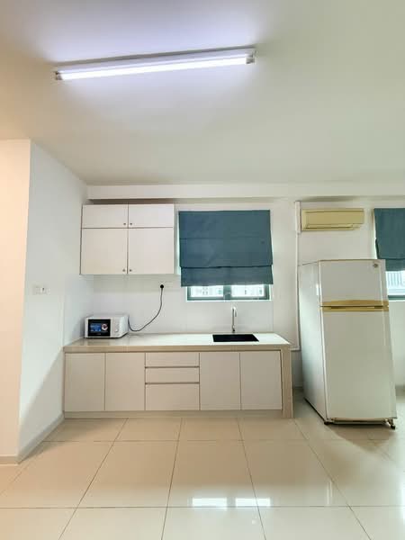 Centrestage Designer Suite untuk Untuk Disewa - RM 1,980 /bulan, Mac 2026 - Kitchen - PropertyGuru.com.my