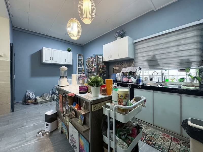 Taman Muhibbah, Saleng Kulai untuk Untuk Dijual - RM 523,000, Mac 2026 - Kitchen - PropertyGuru.com.my