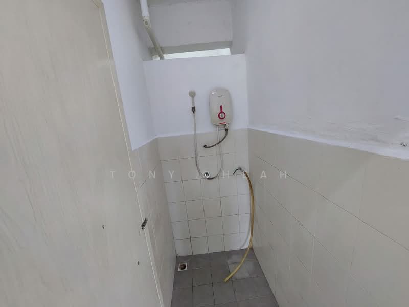 Apartment for Sale at Shineville Garden - Tony Cheah - Bathroom - PropertyGuru.com.my