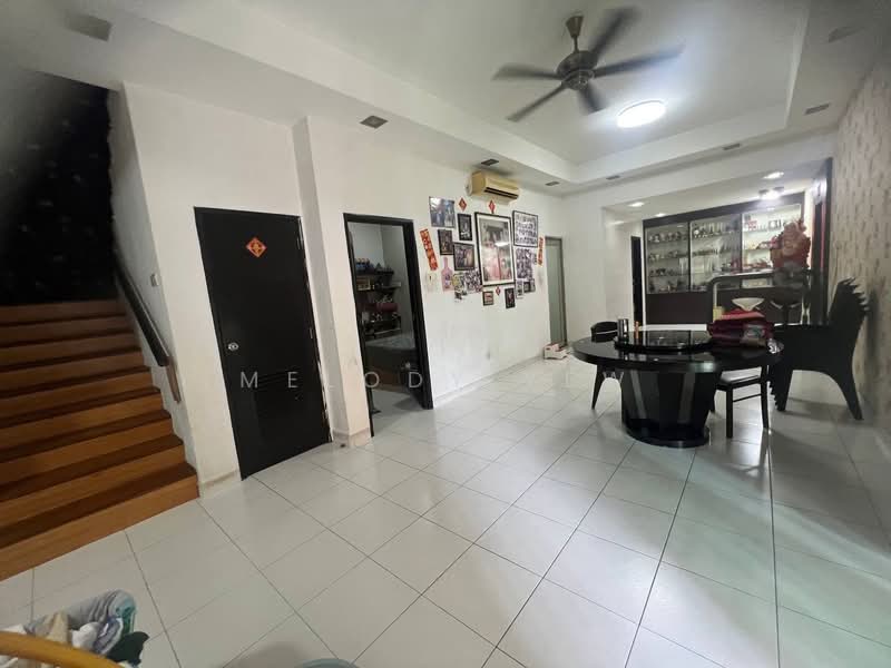 Semi-Detached House for Sale in Taman Sutera Utama (Skudai) - Melody Yew - Living Room - PropertyGuru.com.my