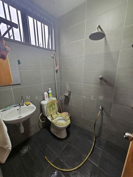 Semi-Detached House for Sale in Taman Sutera Utama (Skudai) - Melody Yew - Bathroom - PropertyGuru.com.my