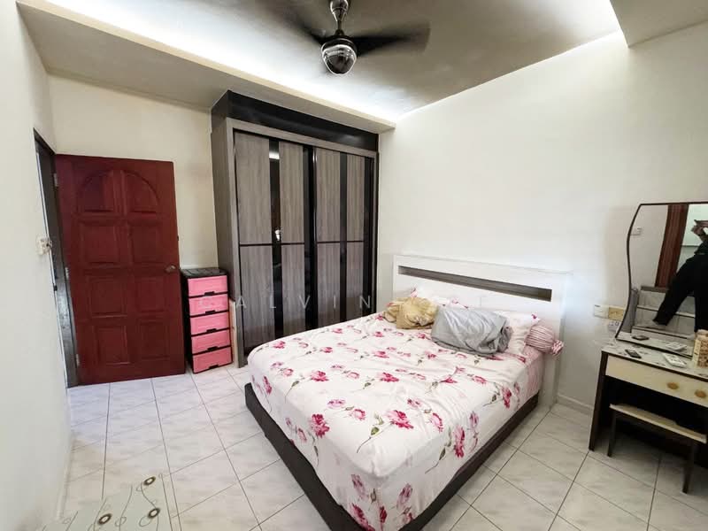 2-storey Terraced House for Sale in Bandar Baru Permas Jaya (Permas Jaya) - Calvin Lee - PropertyGuru.com.my