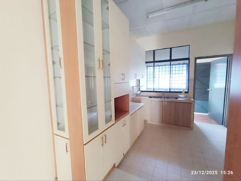 bukit indah untuk Untuk Disewa - RM 2,200 /bulan, Mac 2026 - Kitchen - PropertyGuru.com.my