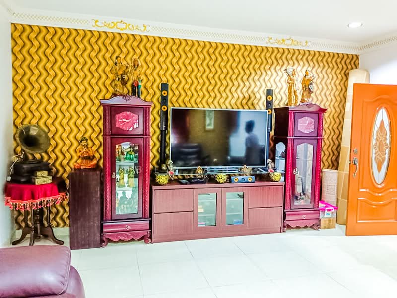 Bandar Country Homes untuk Untuk Dijual - RM 1,300,000, Mac 2026 - Living Room - PropertyGuru.com.my