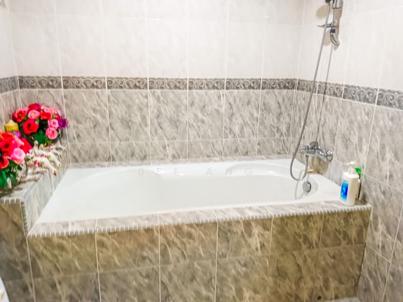 Bandar Country Homes untuk Untuk Dijual - RM 1,300,000, Mac 2026 - Bathroom - PropertyGuru.com.my