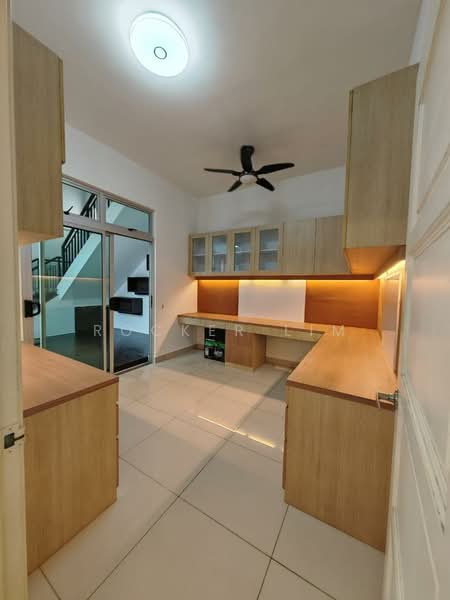 2.5-storey Terraced House for Sale in Taman Sutera Utama (Skudai) - Rocker Lim - Study - PropertyGuru.com.my
