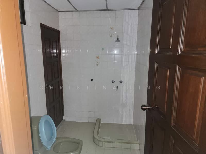 Putri Indah Condominium untuk Untuk Disewa - RM 2,500 /bulan, Mac 2026 - Bathroom - PropertyGuru.com.my