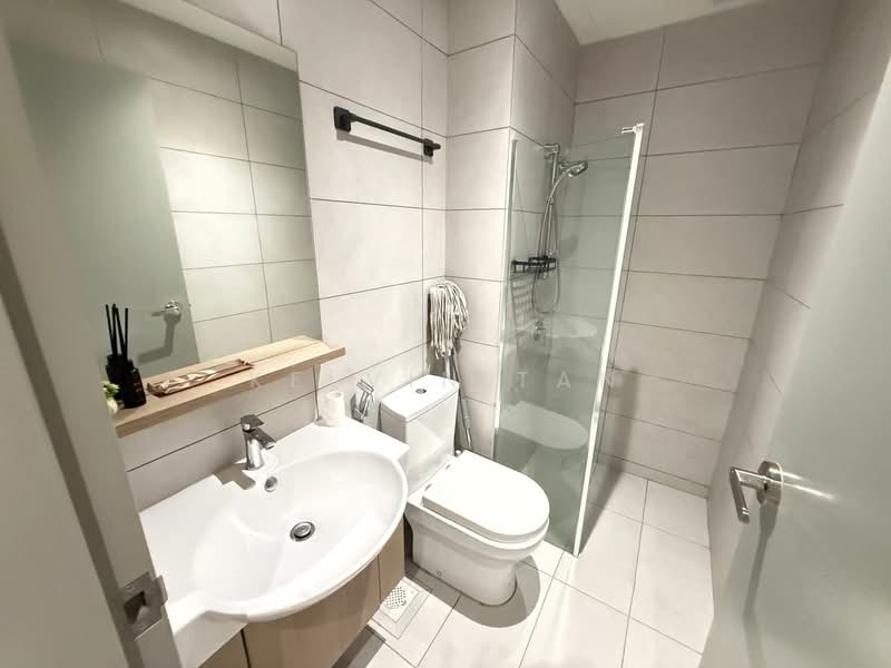 Sinaran @ Utropolis untuk Untuk Disewa - RM 2,000 /bulan, Mac 2026 - Bathroom - PropertyGuru.com.my