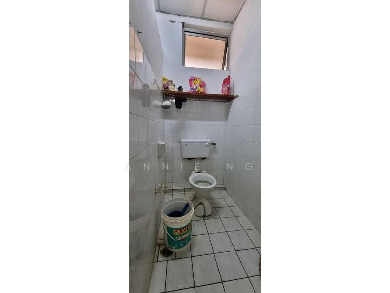 Kedai / Pejabat untuk Dijual di Metro Prima (Kepong) - Annie Ng - Bathroom - PropertyGuru.com.my