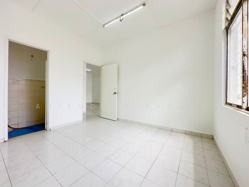 1-storey Terraced House for Sale in Taman Desaria (Nilai) - Arifuddin Bahari - PropertyGuru.com.my