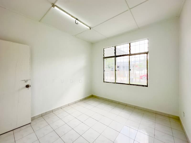 1-storey Terraced House for Sale in Taman Desaria (Nilai) - Arifuddin Bahari - PropertyGuru.com.my