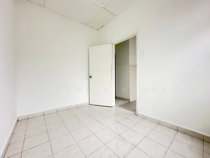 1-storey Terraced House for Sale in Taman Desaria (Nilai) - Arifuddin Bahari - PropertyGuru.com.my