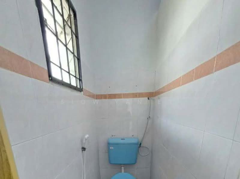 1-storey Terraced House for Sale in Masai (Johor) - Siow Yan Er - Bathroom - PropertyGuru.com.my
