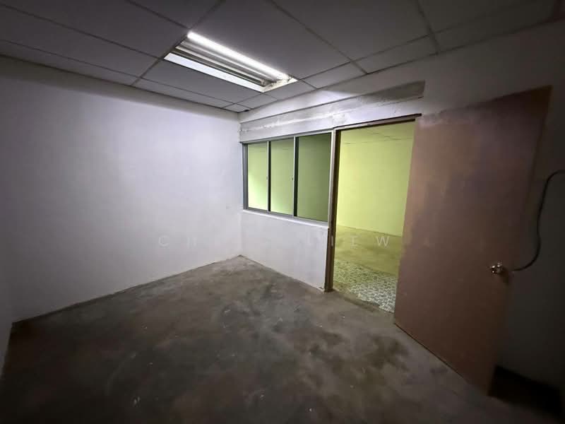 Shop for Sale in Taman Tasek (Johor Bahru) - Chris Liew - Interior - PropertyGuru.com.my
