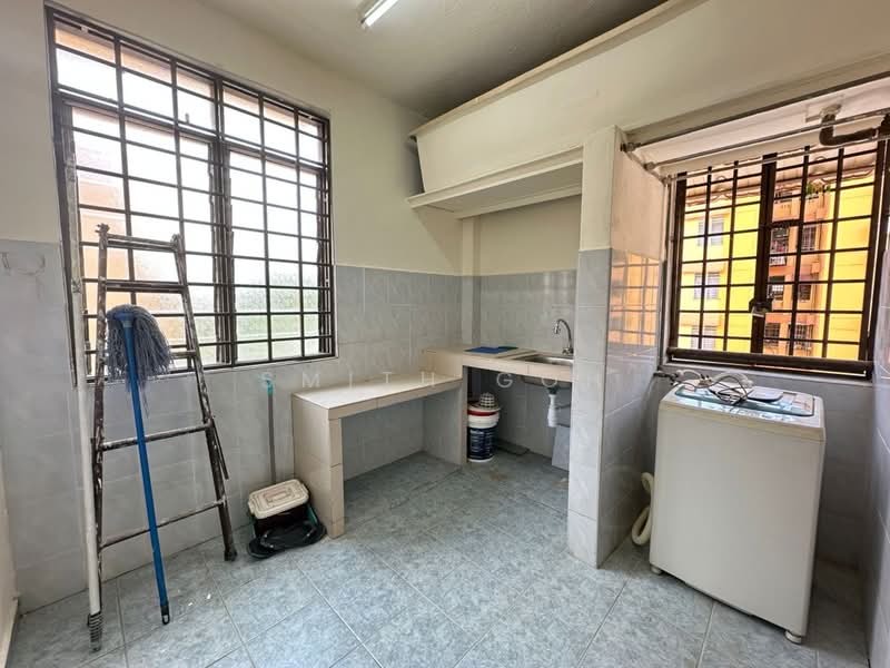 Flat for Sale at Kenari - Smith Goh - Kitchen - PropertyGuru.com.my