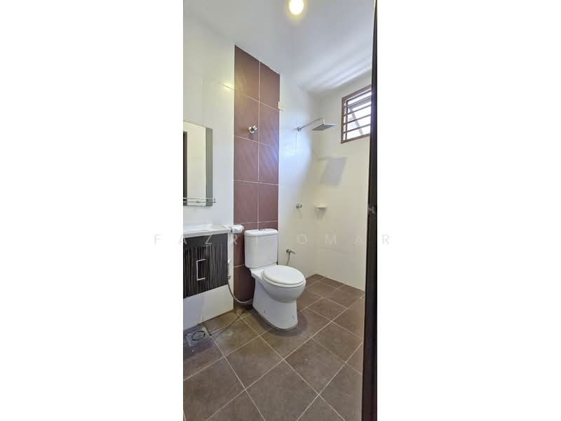 2-storey Terraced House for Sale in Nilai (Negeri Sembilan) - Fazri Omar - Bathroom - PropertyGuru.com.my