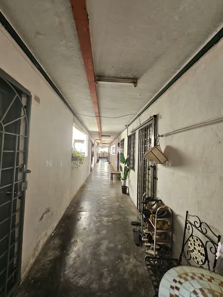 Apartment for Sale at Apartment Idaman - Nicole Yan - Corridor - PropertyGuru.com.my