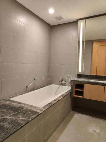 Fraser Residence (188 Suites) untuk Untuk Disewa - RM 3,500 /bulan, Mac 2026 - Bathroom - PropertyGuru.com.my