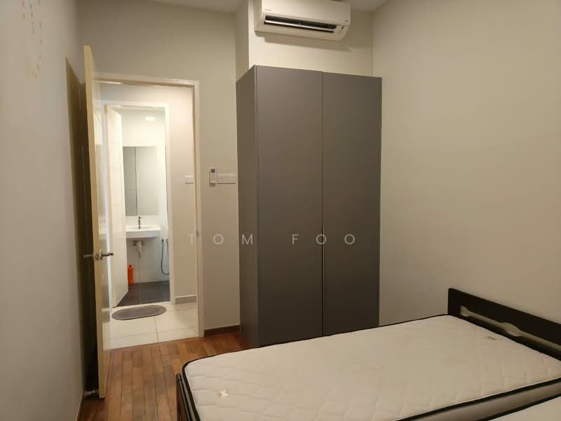 Reizz Residence untuk Untuk Disewa - RM 2,400 /bulan, Mac 2026 - Bedroom - PropertyGuru.com.my