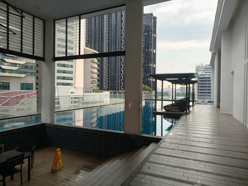 Reizz Residence untuk Untuk Disewa - RM 2,400 /bulan, Mac 2026 - Pool - PropertyGuru.com.my