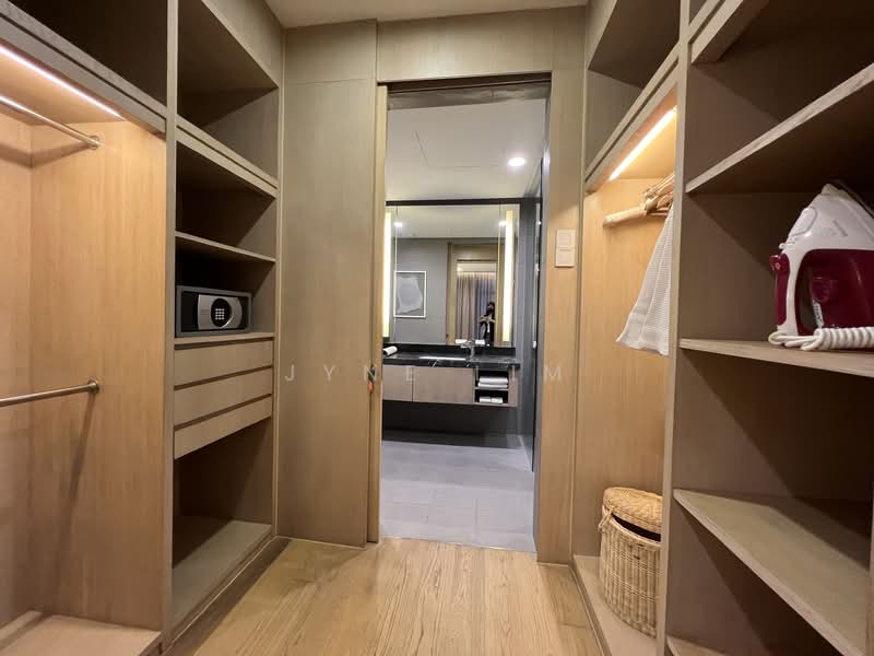 Service Residence for Rent at Fraser Residence (188 Suites) - Jyne Lim - Walk In Wardrobe - PropertyGuru.com.my