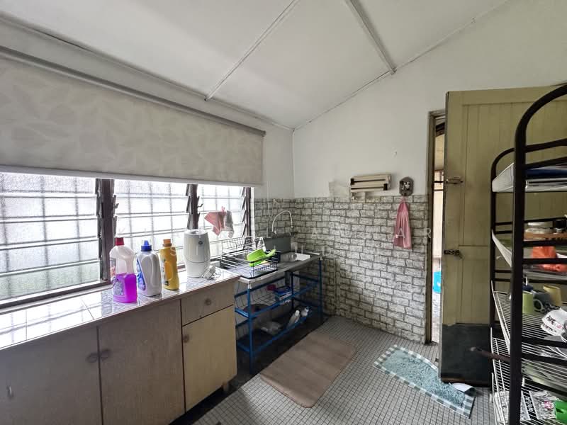Terraced House for Sale in Kepong (Kuala Lumpur) - Khairil Anwar Sirajudin - Kitchen - PropertyGuru.com.my