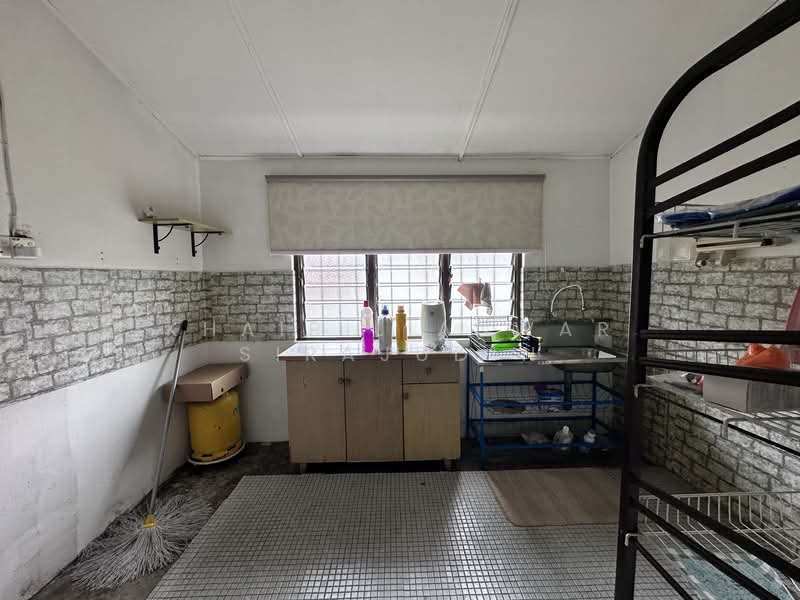 Terraced House for Sale in Kepong (Kuala Lumpur) - Khairil Anwar Sirajudin - Kitchen - PropertyGuru.com.my