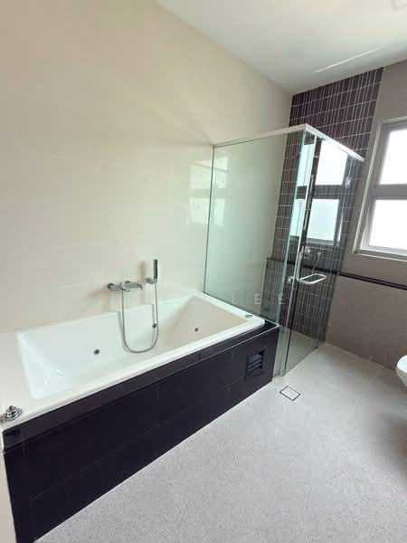 Semi-Detached House for Rent in Horizon Hills (Iskandar Puteri (Nusajaya)) - Zoey Lee - Bathroom - PropertyGuru.com.my