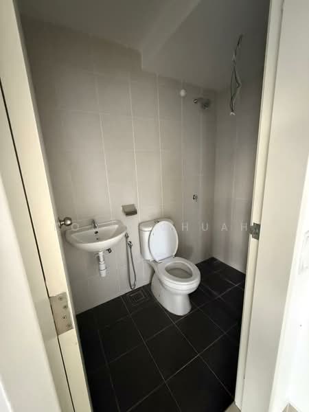 2-storey Terraced House for Sale in Bandar Cassia (Batu Kawan) - Louis Chuah - Bathroom - PropertyGuru.com.my