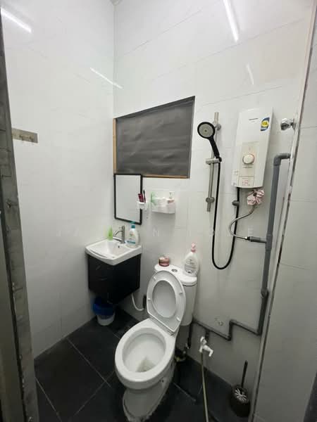 No. 27, Jalan /27c, Seksyen 5 , Wangsa Maju untuk Untuk Dijual - RM 900,000, Mac 2026 - Bathroom - PropertyGuru.com.my