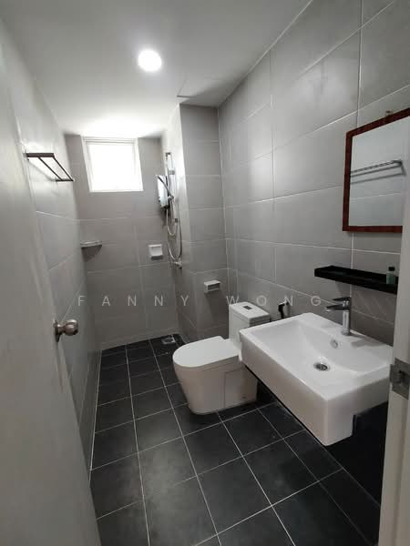 For Rent - Emerald Residence