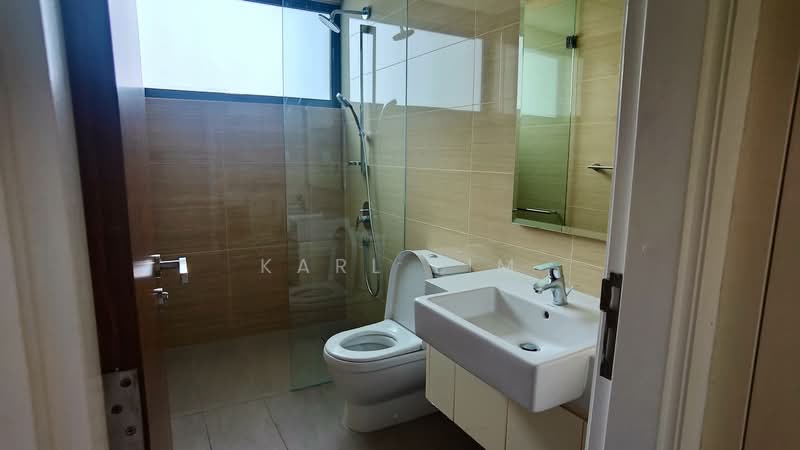 Servis Apartment untuk Disewa di The Astaka @ 1 Bukit Senyum - Karl Lim - Bathroom - PropertyGuru.com.my