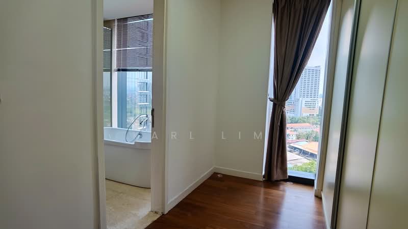Servis Apartment untuk Disewa di The Astaka @ 1 Bukit Senyum - Karl Lim - Bathroom - PropertyGuru.com.my
