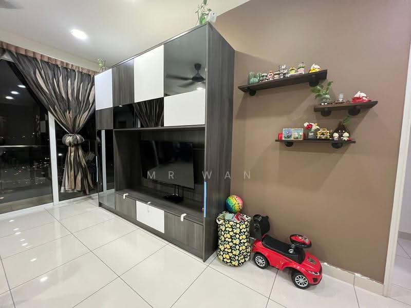 Kondominium untuk Dijual di Green Residence - Mr Wan - Living Room - PropertyGuru.com.my