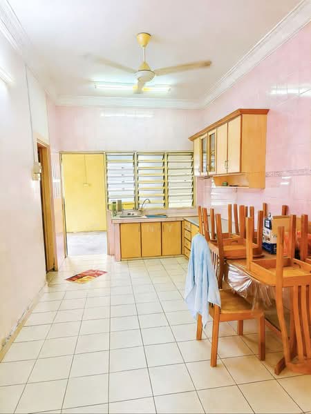 Ipoh tasek tawas super big renovated extended 2 storey corner house for sale untuk Untuk Dijual - RM 350,000, Mac 2026 - Kitchen - PropertyGuru.com.my