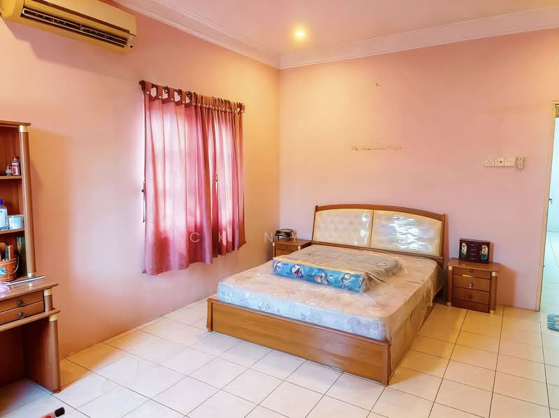 Ipoh tasek tawas super big renovated extended 2 storey corner house for sale untuk Untuk Dijual - RM 350,000, Mac 2026 - Bedroom - PropertyGuru.com.my