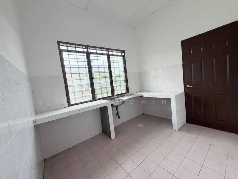 1-storey Terraced House for Sale in Seri Iskandar (Perak) - Cathy Chin - Kitchen - PropertyGuru.com.my