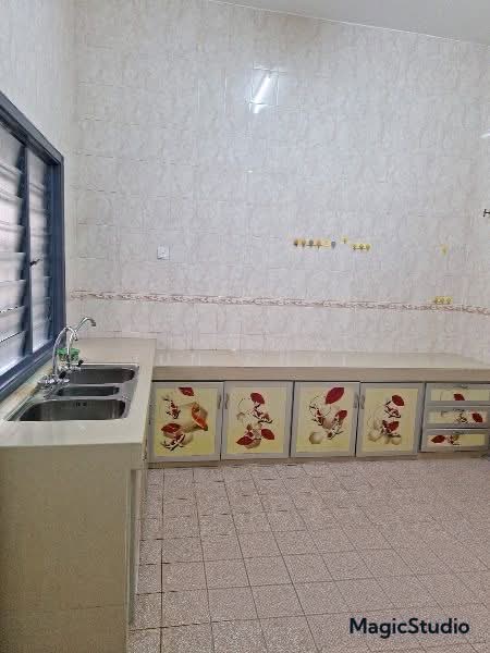 Terraced House for Rent in Seremban (Negeri Sembilan) - Jun Chai - Kitchen - PropertyGuru.com.my