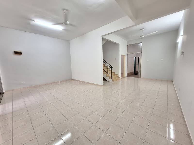 Terraced House for Rent in Seremban (Negeri Sembilan) - June Chai - Living Room - PropertyGuru.com.my