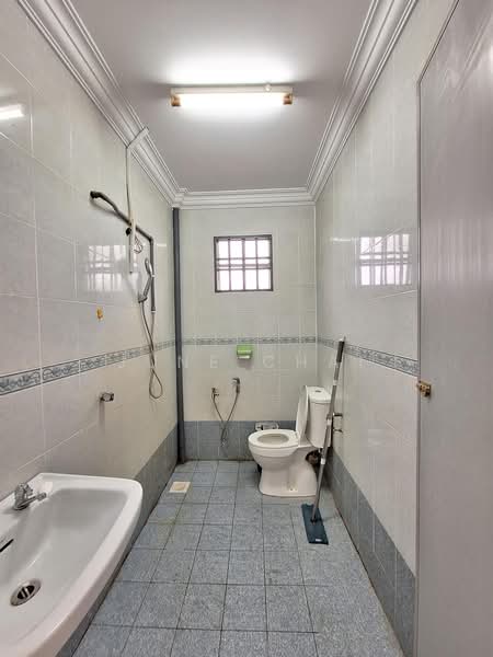 Terraced House for Rent in Seremban (Negeri Sembilan) - June Chai - Bathroom - PropertyGuru.com.my