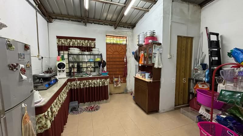 Taman Puchong Indah untuk Untuk Dijual - RM 375,000, Mac 2026 - Kitchen - PropertyGuru.com.my