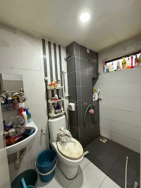Semi-Detached House for Sale in Taman Pulai Hijauan (Skudai) - Juan Chua - Bathroom - PropertyGuru.com.my