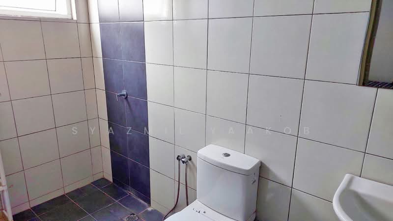 Condominium for Sale at Puncak 7 - Syazmil Yaakob - Bathroom - PropertyGuru.com.my
