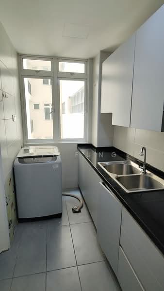 Service Residence for Sale at KSL Residence @ Daya - YC Fung - Kitchen - PropertyGuru.com.my
