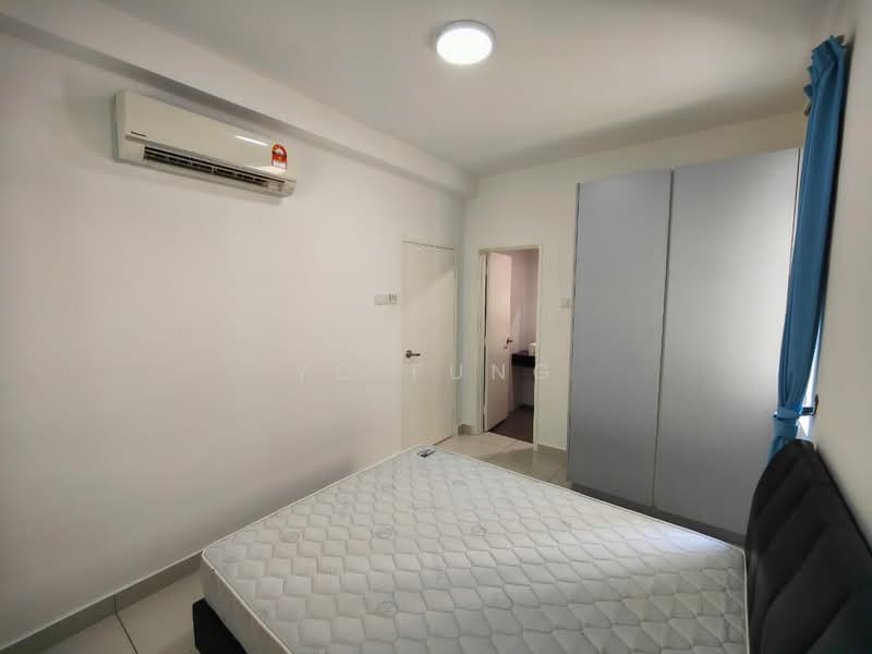 Service Residence for Sale at KSL Residence @ Daya - YC Fung - Bedroom - PropertyGuru.com.my