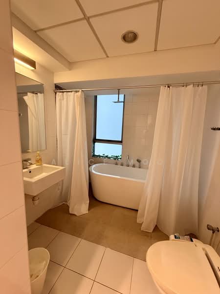 Servis Apartment untuk Dijual di Solaris Dutamas - Alice Moo - Bathroom - PropertyGuru.com.my